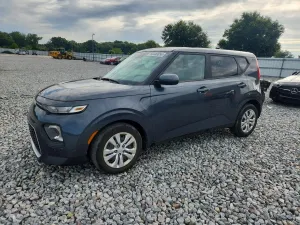 Kia Soul 2.0L 4 2021