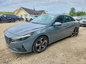 Hyundai Elantra 2.0L 4 2021