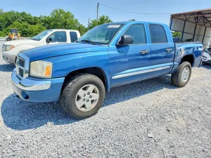 Dodge Dakota 4.7L 8 2005