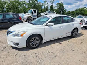 Nissan Altima 2.5L 4 2015