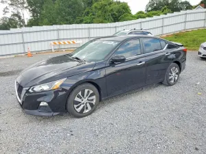 Nissan Altima 2.5L 4 2020