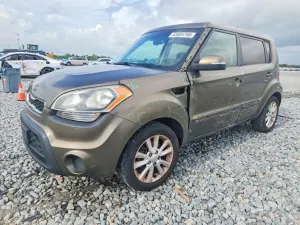 Kia Soul 2.0L 4 2012