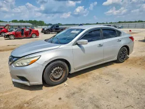 Nissan Altima 2.5L 4 2017