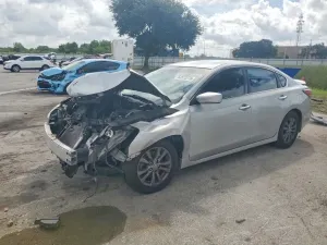 Nissan Altima 2.5L 4 2015