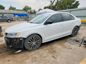 Volkswagen Jetta 1.8L 4 2016