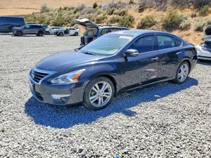Nissan Altima 3.5L 6 2015