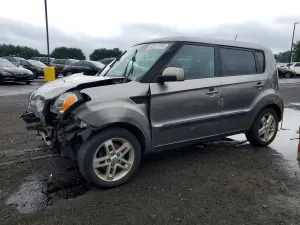 Kia Soul 2.0L 4 2011