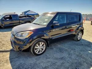 Kia Soul 2.0L 4 2013