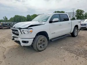 RAM 1500 5.7L 8 2019