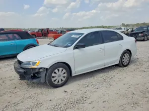 Volkswagen Jetta 1.4L 4 2016