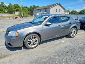 Dodge Avenger 2.4L 4 2013