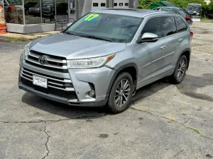 Toyota Highlander 3.5L 6 2017