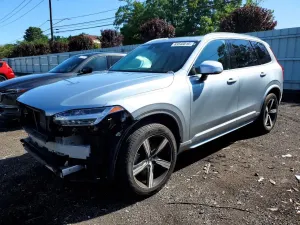Volvo XC90 2.0L 4 2018
