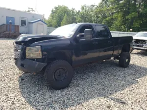 Chevrolet Silverado 2500 K2500 HEAVY DUTY LTZ 6.6L 8 2012