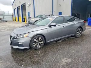 Nissan Altima 2.5L 4 2021