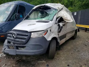 Mercedes-Benz Sprinter 2.0L 4 2022