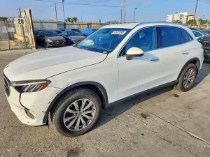 Mercedes-Benz GLC 2.0L 4 2025