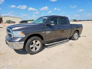 RAM 1500 5.7L 8 2019