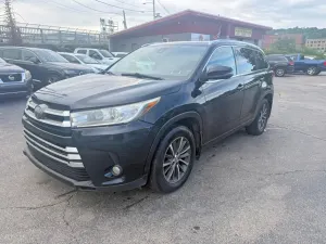 Toyota Highlander 3.5L 6 2017