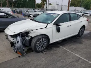 Nissan Altima 2.5L 4 2025
