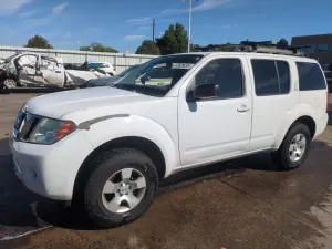 Nissan Pathfinder S 4.0L 6 2010