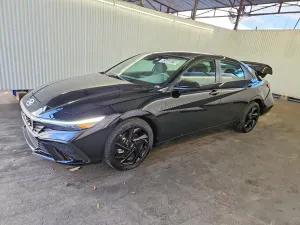 Hyundai Elantra 2.0L 4 2026