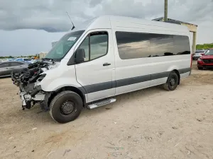 Mercedes-Benz Sprinter 2.0L 4 2024