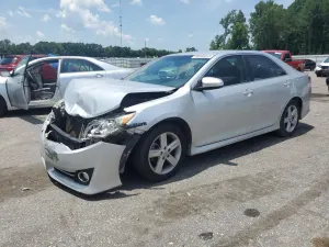 Toyota Camry L 2.5L 4 2014