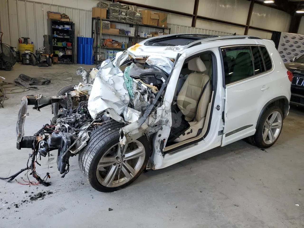 Volkswagen Tiguan 2.0L 4 2015