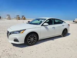 Nissan Altima 2.5L 4 2020