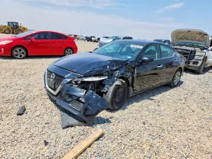 Nissan Altima 2.5L 4 2020