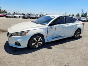 Nissan Altima 2.5L 4 2020