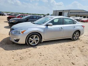 Nissan Altima 2.5L 4 2015