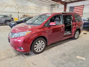 Toyota Sienna 3.5L 6 2017