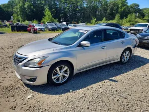 Nissan Altima 2.5L 4 2015