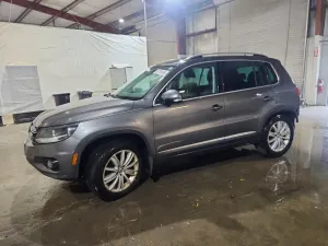 Volkswagen Tiguan 2.0L 4 2013