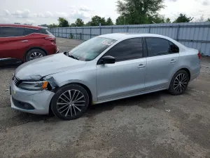 Volkswagen Jetta 2.0L 4 2013