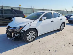 Nissan Sentra 2.0L 4 2025