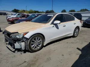 Infiniti Q50 3.7L 6 2014