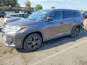 Toyota Highlander 2.7L 4 2019