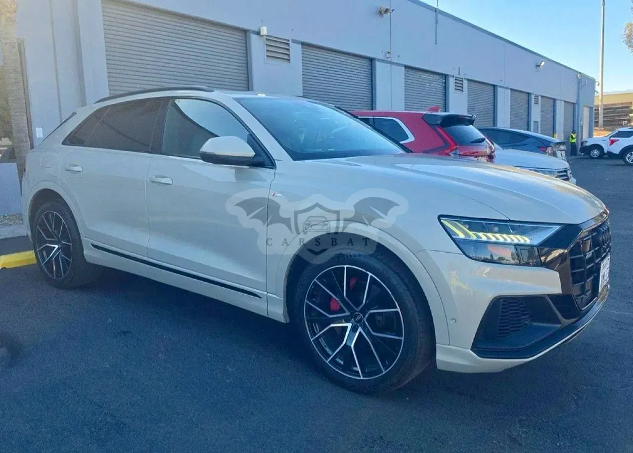 Audi Q8 3.0L 6 2021