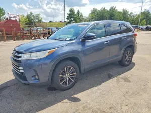 Toyota Highlander 3.5L 6 2019