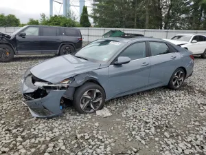 Hyundai Elantra SEL 2.0L 4 2021