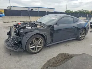 Ford Mustang 2.3L 4 2025
