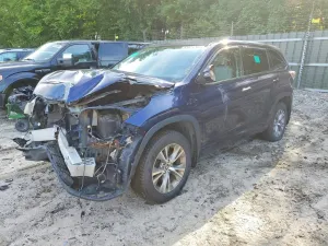 Toyota Highlander 3.5L 6 2016