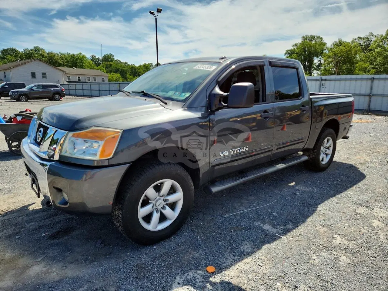 Nissan Titan 5.6L 8 2011