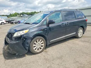 Toyota Sienna 3.5L 6 2016
