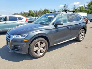 Audi Q5 2.0L 4 2018