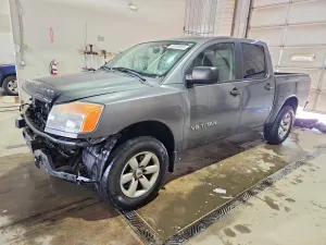 Nissan Titan 5.6L 8 2015