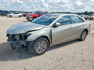 Toyota Camry 2.5L 4 2016